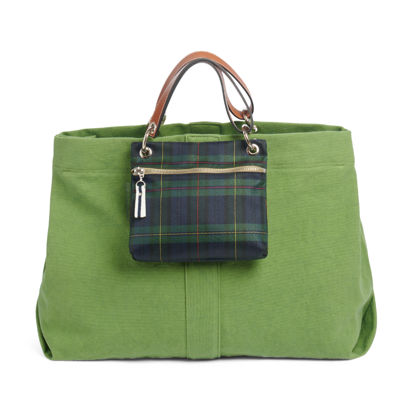 pochette yole en polyester écossais marine accroche à un sac canotage large vert