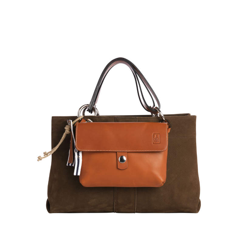 sac de ville modulable en cuir nubuck veau taupe avec des anses en cuir naturel
